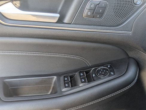 Used 2024 Ford Edge Titanium image 15