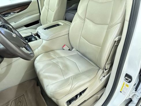 Certified 2016 Cadillac Escalade ESV Premium image 20