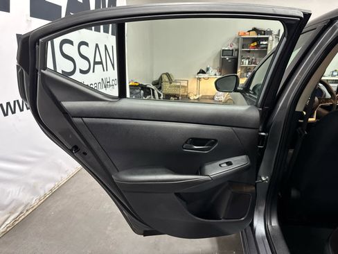 Used 2024 Nissan Sentra SV image 23