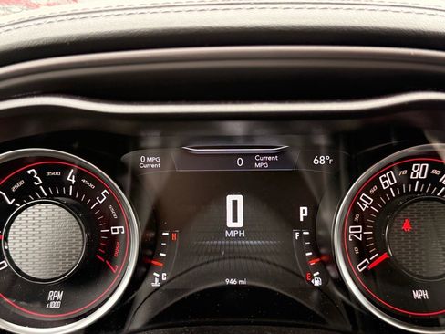 Used 2023 Dodge Challenger SXT w/ Plus Package image 20