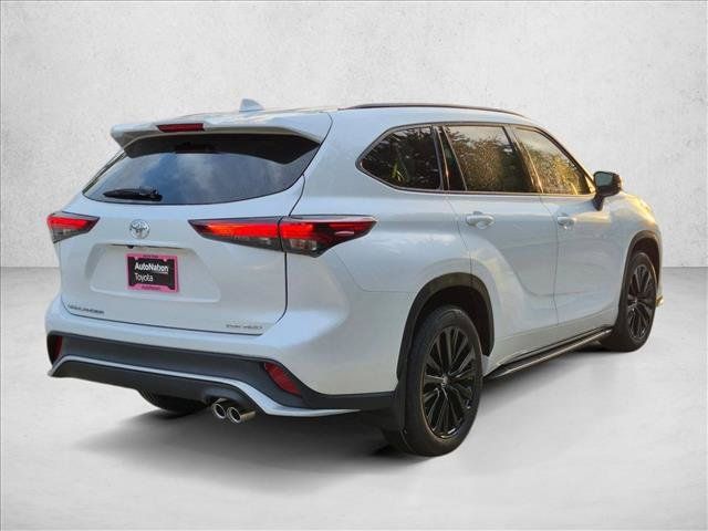 New 2026 Toyota Highlander XSE AWD/4WD image 2