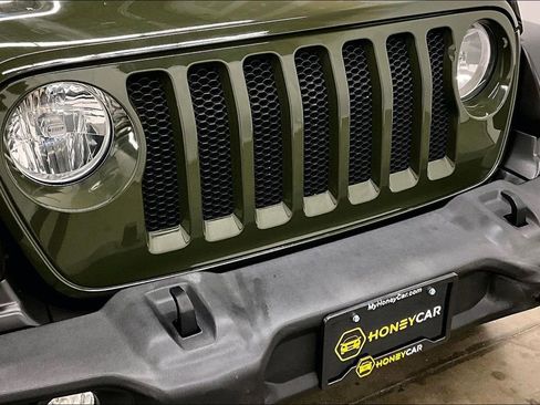 Used 2021 Jeep Wrangler Unlimited Sport w/ Sun And Sound Package image 32