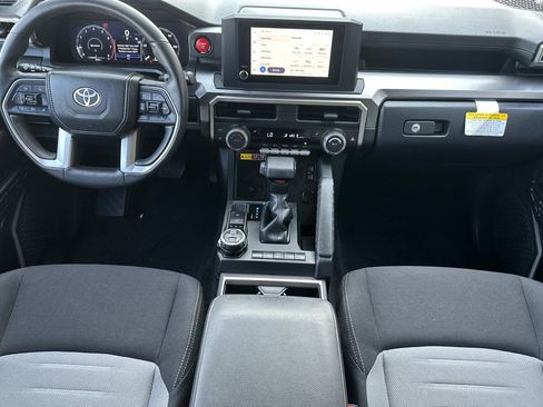 Used 2025 Toyota 4Runner TRD Off-Road image 13