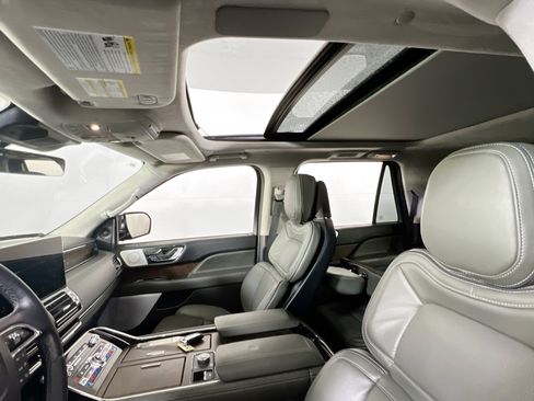 Used 2023 Lincoln Navigator Black Label image 22