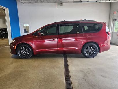 Used 2019 Chrysler Pacifica Touring-L w/ S Appearance Package