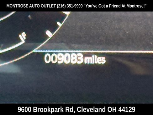 New 2025 Land Rover Discovery Sport S image 30