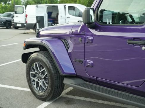 New 2026 Jeep Wrangler Unlimited Sahara AWD/4WD image 41