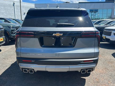 New 2026 Chevrolet Traverse LT w/ Driver Confidence Package AWD/4WD image 10