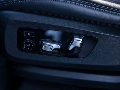 Used 2023 BMW X5 M50i w/ Climate Comfort Package image 28