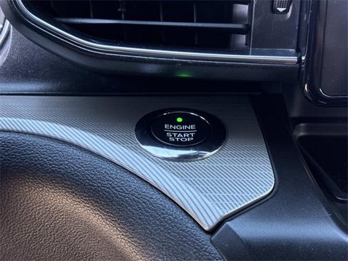 Used 2020 Ford Explorer XLT w/ Equipment Group 202A image 19