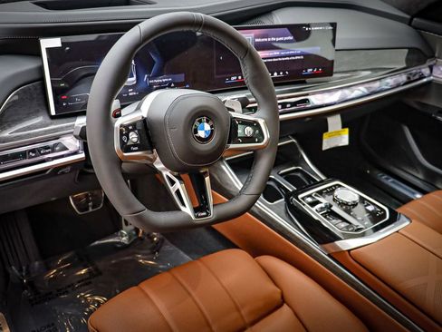 New 2026 BMW 760i xDrive w/ Executive Package AWD/4WD image 7
