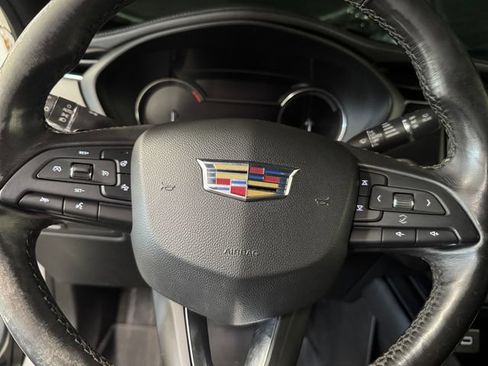 Used 2019 Cadillac XT4 Premium Luxury AWD/4WD image 19