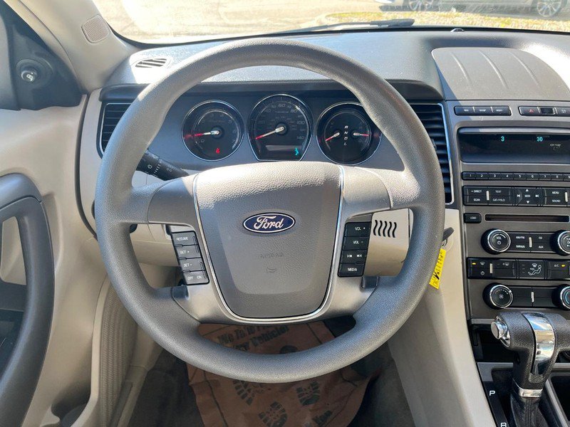 Used 2011 Ford Taurus SE FWD image 10