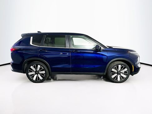Used 2025 Mitsubishi Outlander SE FWD image 10
