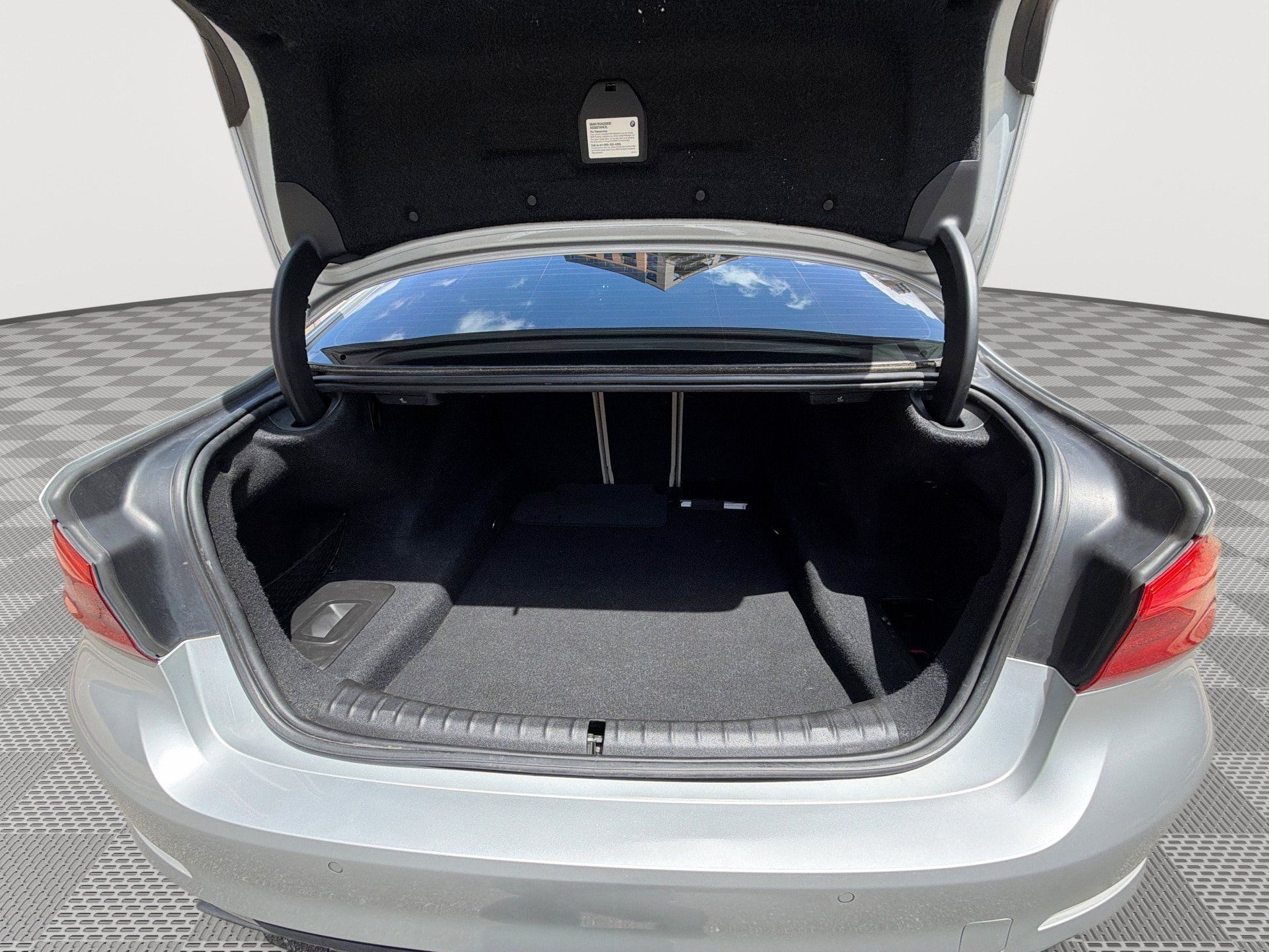 Used 2018 BMW 540i RWD image 22
