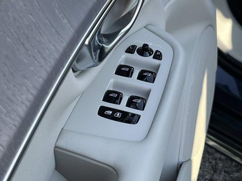 New 2026 Volvo XC90 B6 Ultra image 22