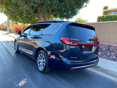 Used 2023 Chrysler Pacifica Pinnacle image 78