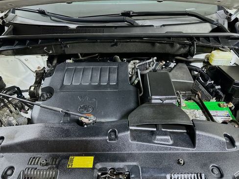 Used 2016 Toyota Highlander XLE AWD/4WD image 31