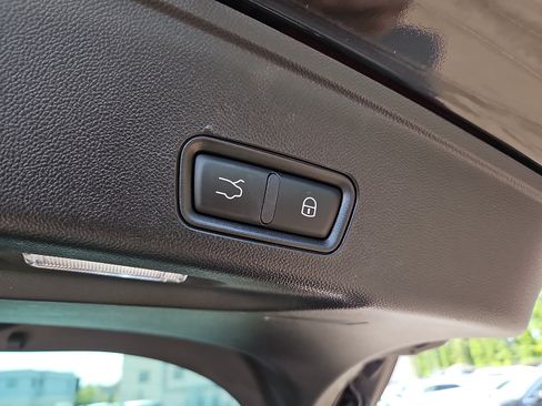 Used 2023 Maserati Grecale GT AWD/4WD image 30