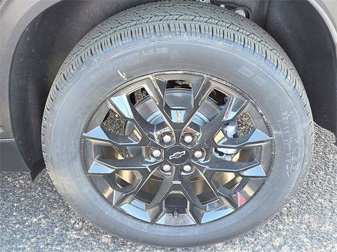 New 2026 Chevrolet Traverse LT w/ Midnight/Sport Edition image 6