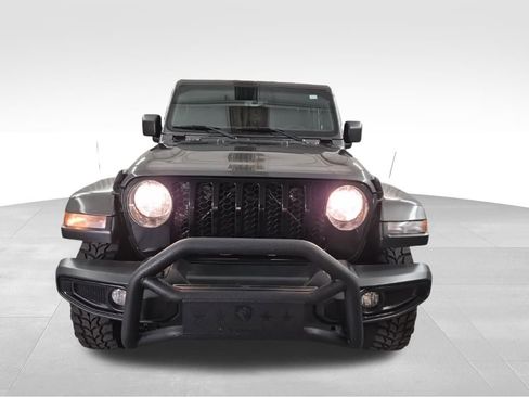 Used 2021 Jeep Gladiator Willys image 3