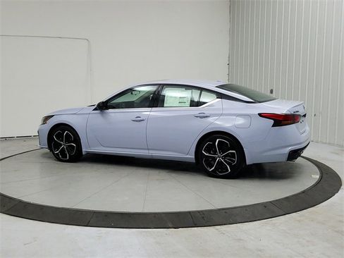 New 2025 Nissan Altima 2.5 SR w/ SR Premium Package image 5