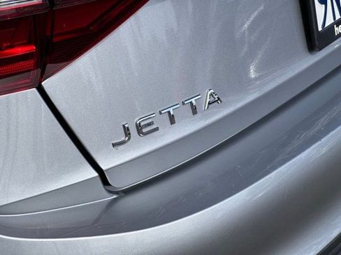 Used 2024 Volkswagen Jetta SE FWD image 23