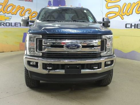 Used 2017 Ford F250 XLT w/ XLT Premium Package AWD/4WD image 3