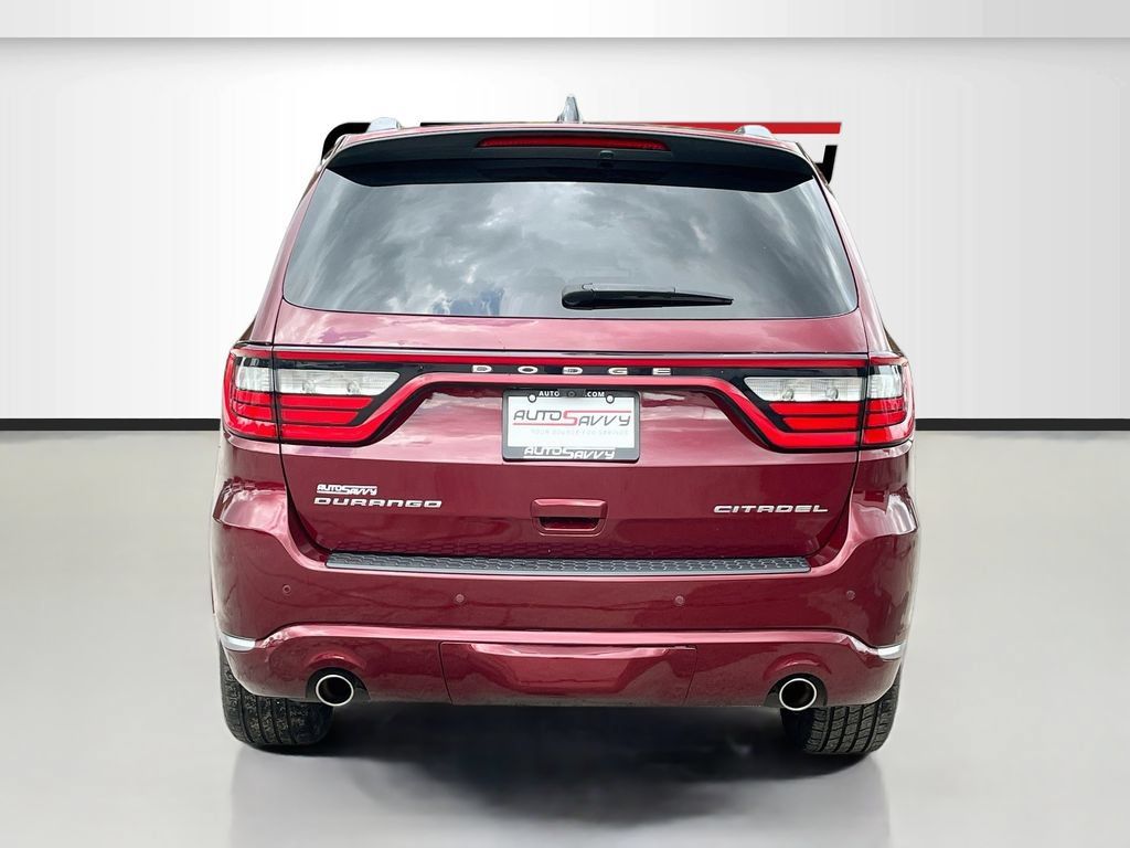 Used 2023 Dodge Durango Citadel RWD image 6