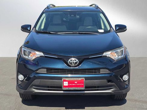 Used 2017 Toyota RAV4 XLE w/ Carpet Mat Package FWD image 8