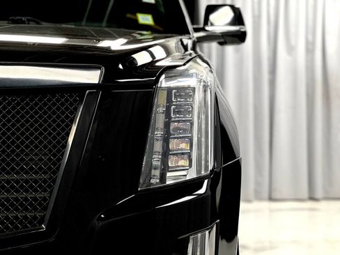 Used 2015 Cadillac Escalade ESV Platinum image 3