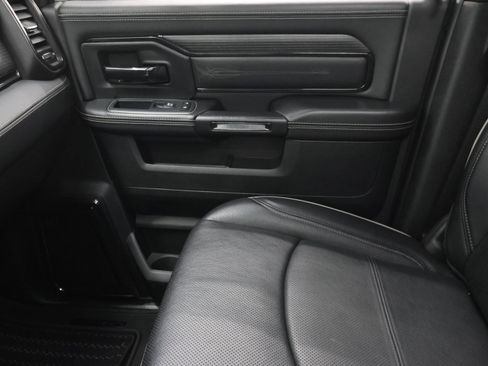 Used 2023 RAM 2500 Limited AWD/4WD image 13
