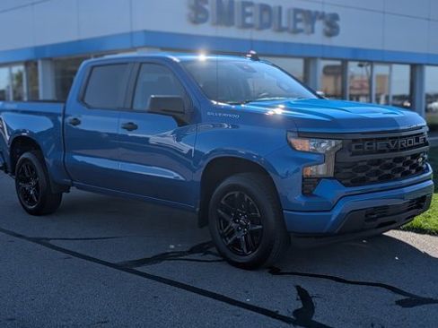 Certified 2022 Chevrolet Silverado 1500 Custom image 1