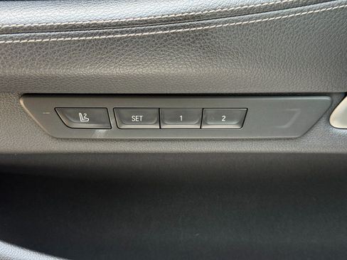 Used 2019 BMW 740i RWD image 17