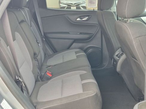 Used 2025 Chevrolet Blazer LT image 28