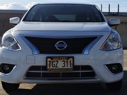 Used 2018 Nissan Versa SV w/ SV Special Edition Package FWD image 7