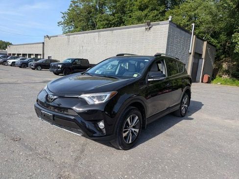 Used 2018 Toyota RAV4 XLE w/ Plus Extra Value Package AWD/4WD image 8
