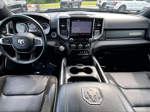 Used 2022 RAM 1500 Laramie AWD/4WD image 10
