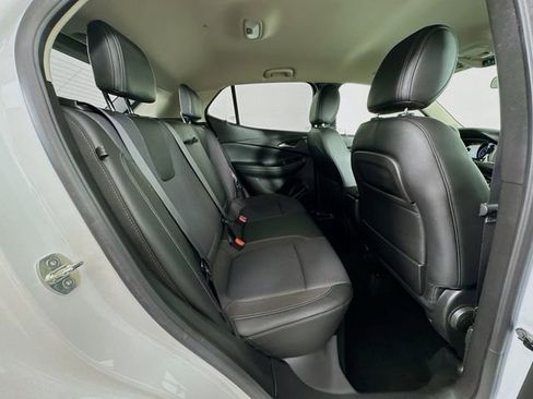 Used 2022 Buick Encore GX Select AWD/4WD image 40