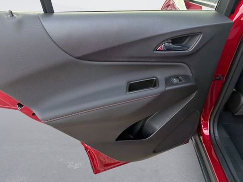 Used 2023 Chevrolet Equinox RS image 14