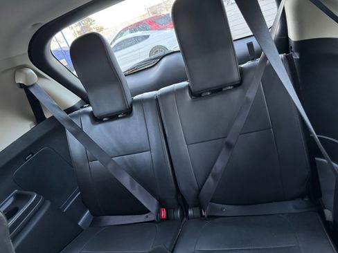 Used 2020 Mitsubishi Outlander SE image 5