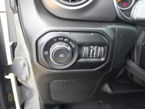 Used 2021 Jeep Wrangler Unlimited Sport image 16