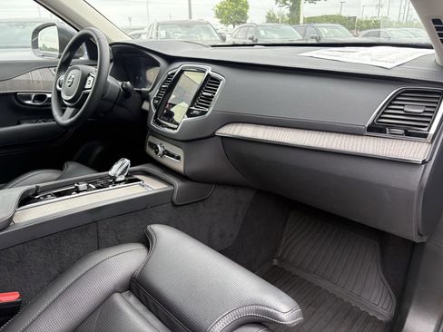 Used 2025 Volvo XC90 B6 Ultra w/ Protection Package Premier AWD/4WD image 31