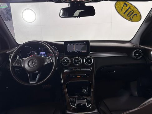 Used 2017 Mercedes-Benz GLC 300 4MATIC w/ Premium 2 Package image 24