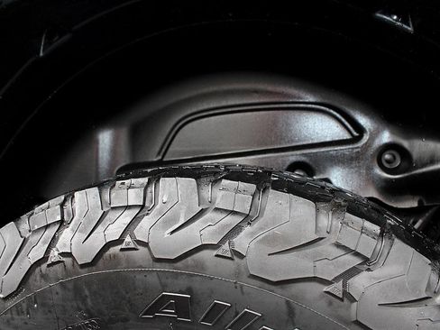 Used 2022 Jeep Wrangler Unlimited Rubicon w/ LED Lighting Group image 18