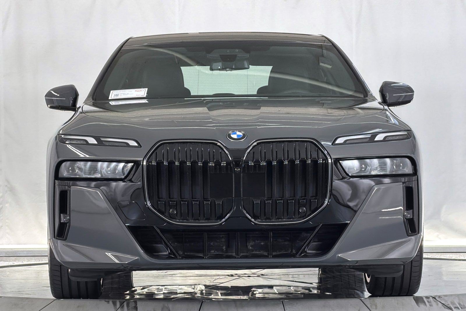 New 2026 BMW 740i RWD image 6