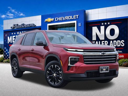 New 2026 Chevrolet Traverse LT w/ Sun and Wheel Package FWD image 1
