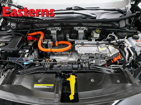 Used 2023 Nissan Ariya AWD image 7