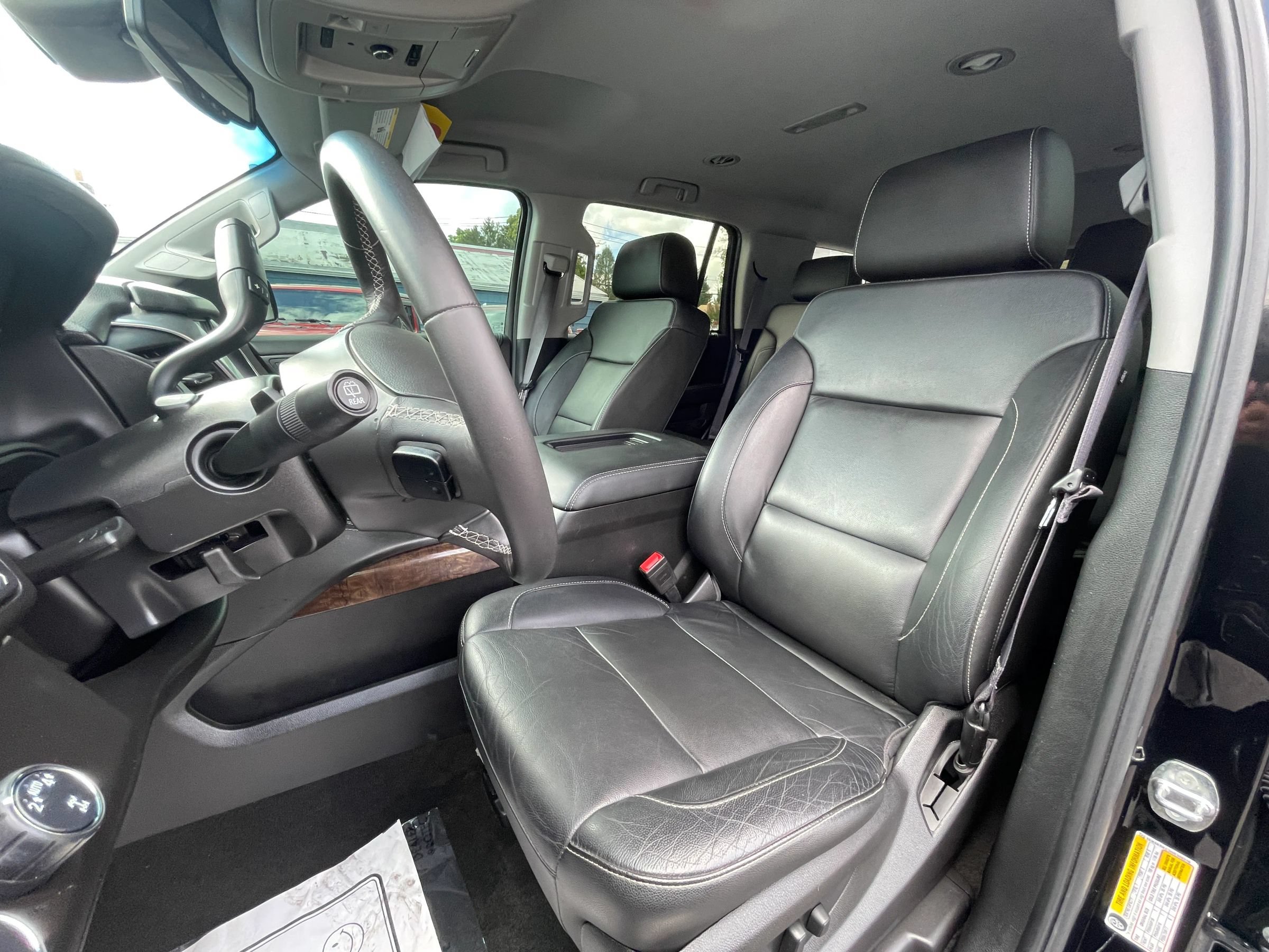 Used 2017 Chevrolet Tahoe LT AWD/4WD image 11