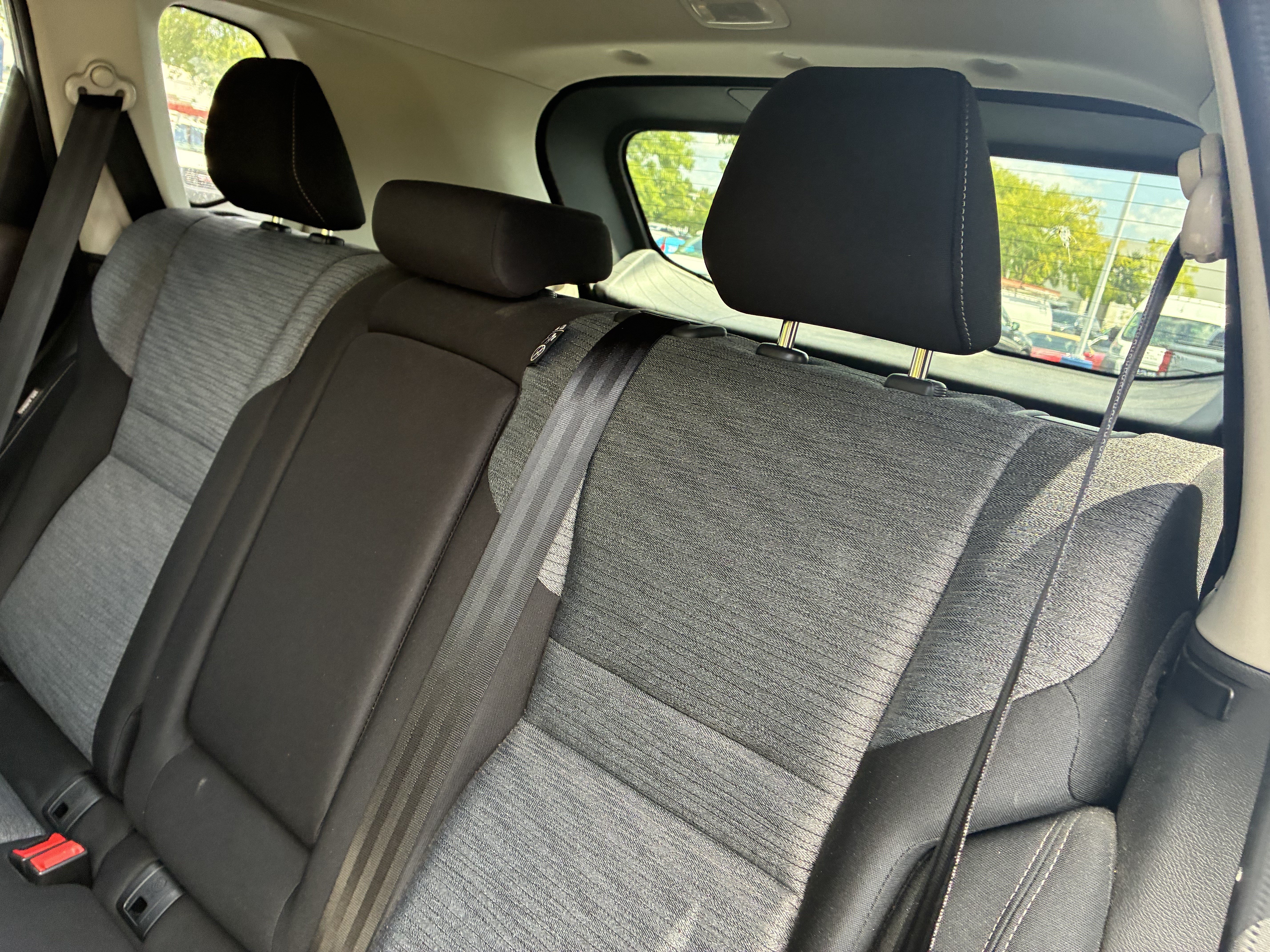 Used 2022 Nissan Rogue SV FWD image 12